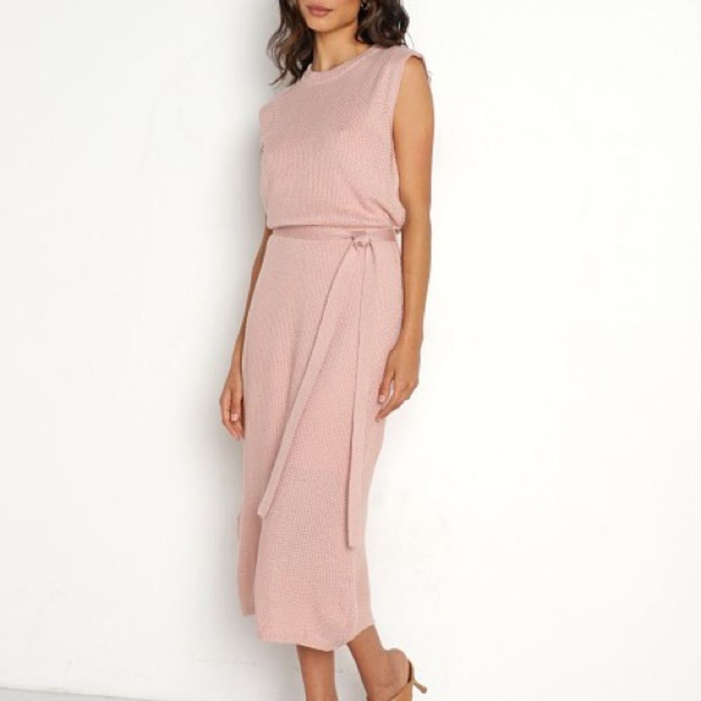 CALLAHAN Knitwear Midi Dress - Picture 3 of 9